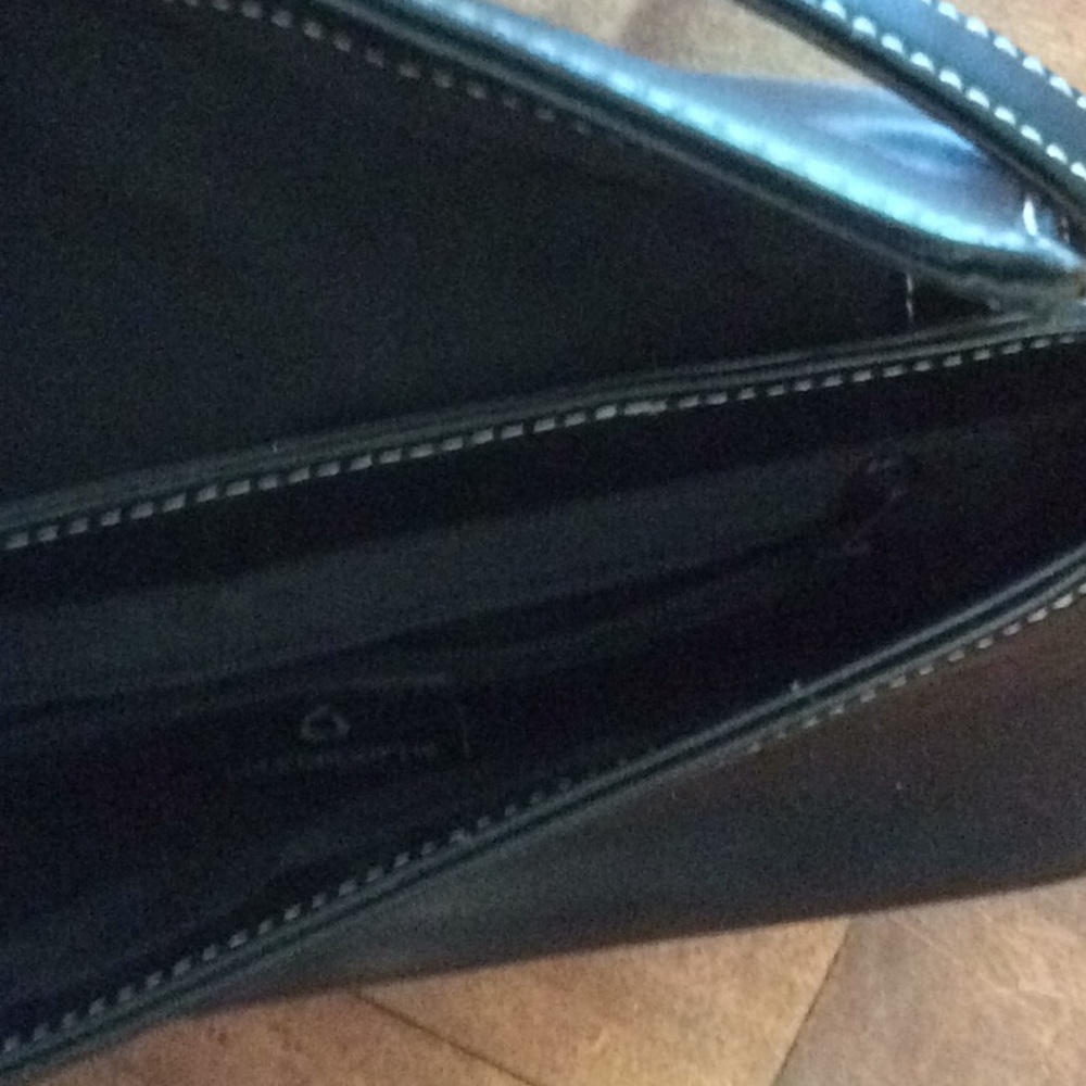 Purse - Picture 3 of 3